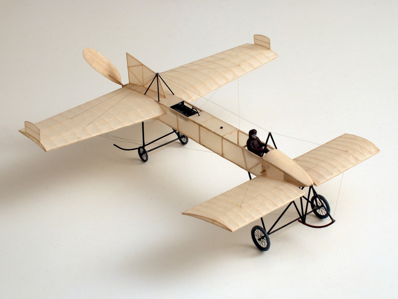 Click on image to return to previous view