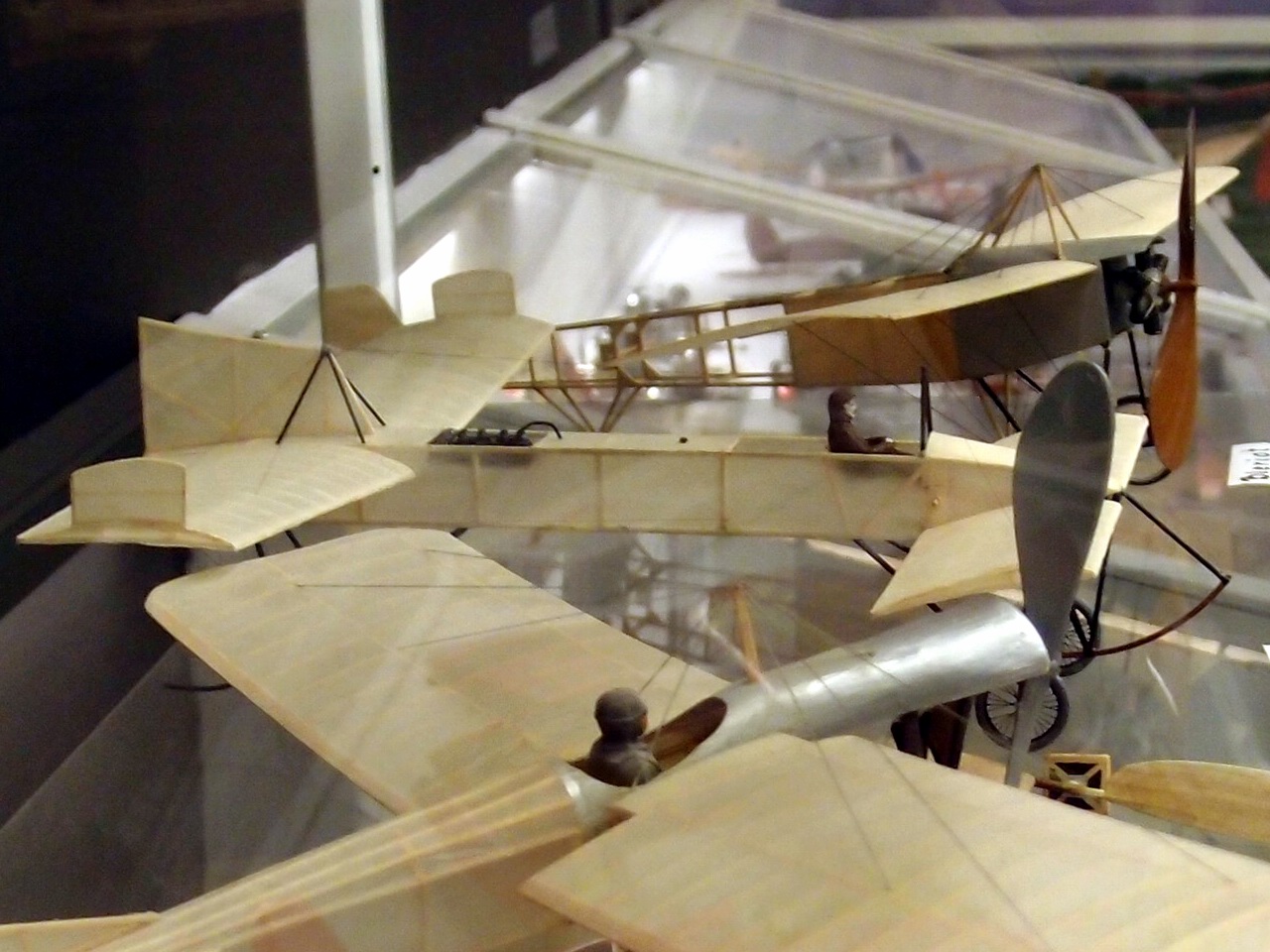 Click on image to return to previous view