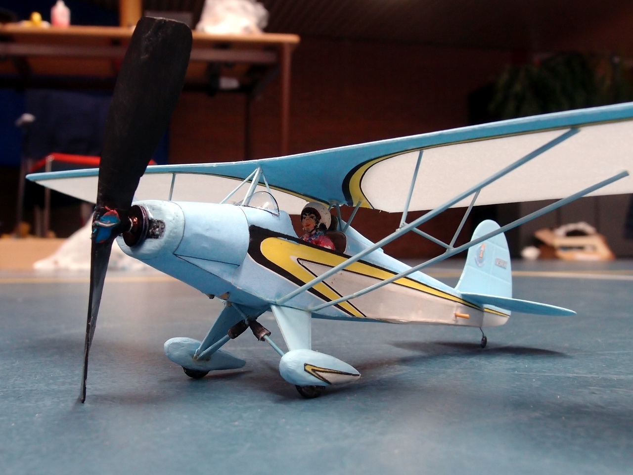 Click on image to return to previous view